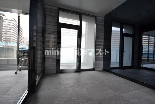 大阪市西区川口１丁目の賃貸マンションのエントランス