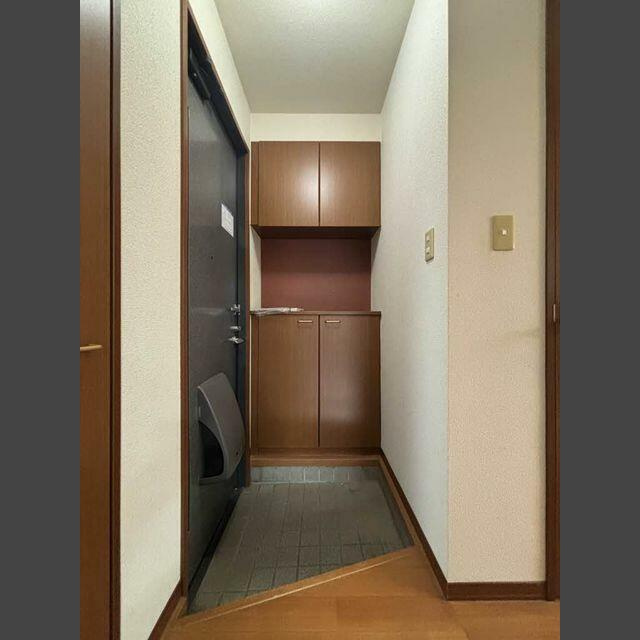 ディアス・オークの玄関