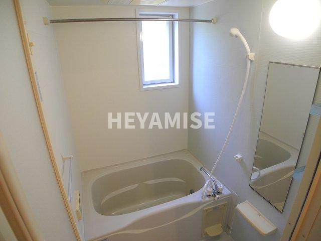 スワンコリーヌの浴室|※室内画像は別号室のもの(反転タイプ)