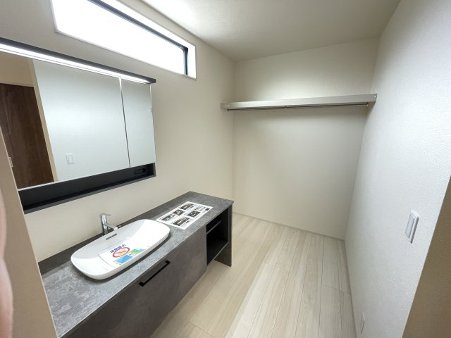 高崎市新町第24（全1棟）1号棟の独立洗面台