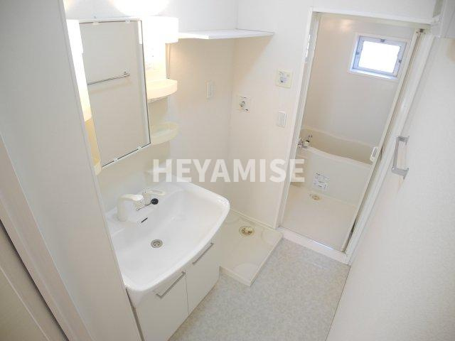 ロイヤルガーデン永田Dの洗面所|※室内画像は別号室のもの