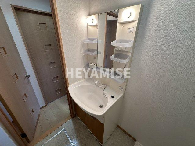 メルベーユ富の原F棟の洗面所|※室内画像は別号室のもの