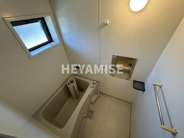 メルベーユ富の原F棟の浴室|※室内画像は別号室のもの