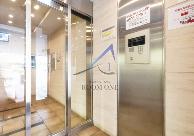 ドルチェ東京府中・弐番館のエントランス|エントランスです。