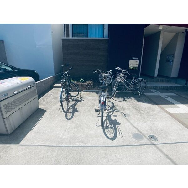 ルークス名古屋 II　名古屋市賃貸　仲介手数料無料の駐車場