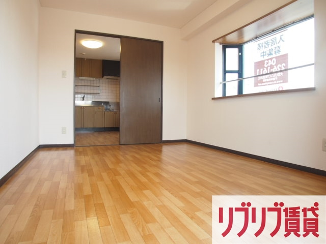 ヴェルドミールの洋室