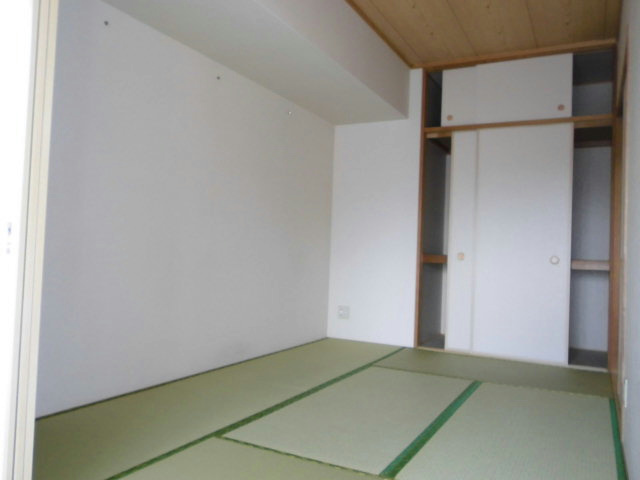 クエスタ柏の和室