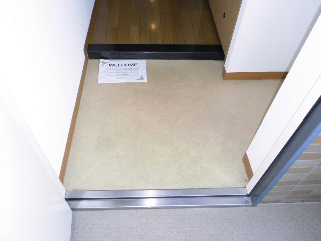 クエスタ柏の玄関