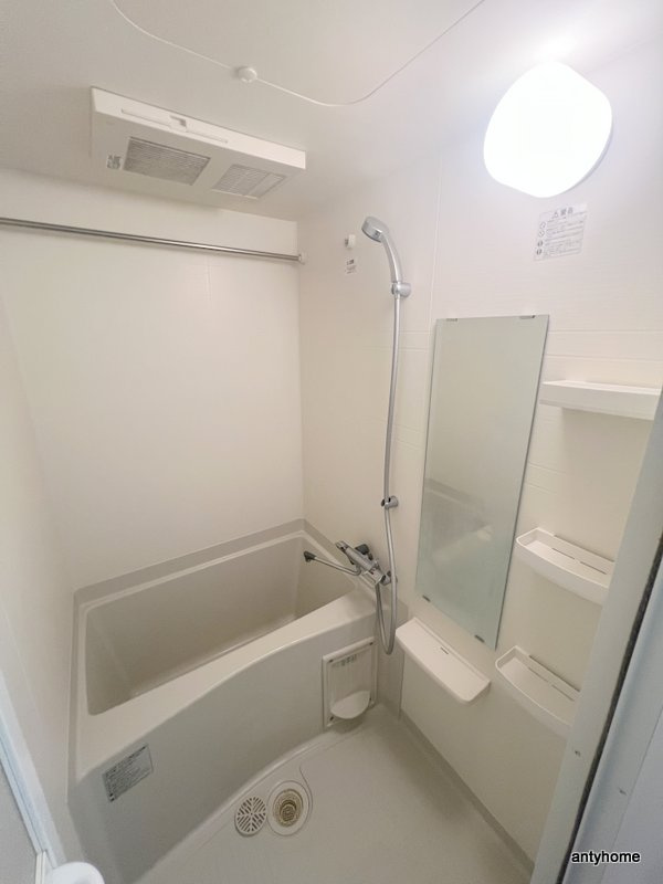 プレサンス玉造駅前　仲介手数料無料の浴室