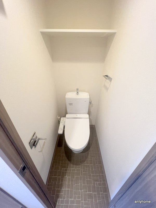 プレサンス玉造駅前　仲介手数料無料のトイレ