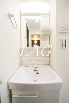 【洗面所】 | ソレイユ糀谷 | 独立洗面台です。