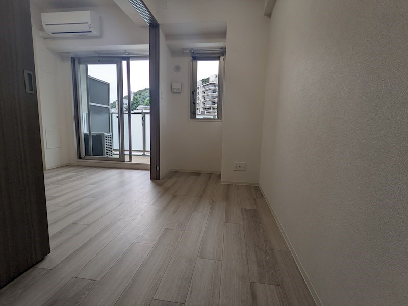 プレサンスブルーム新神戸の居間・リビング