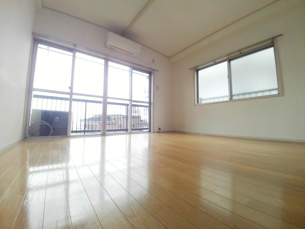 住吉パームスの洋室