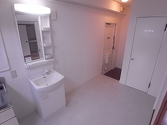 ニッシン岡本マンションの洗面所