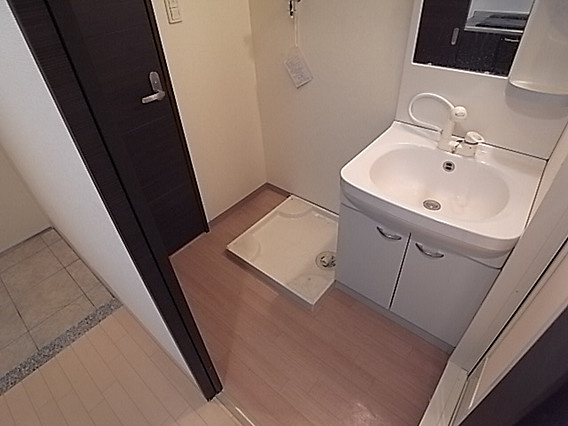 エスライズ新神戸の洗面所