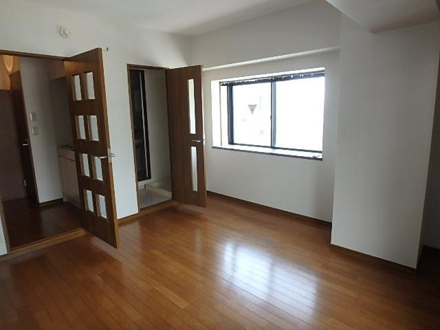 ブランドール御影の居間・リビング