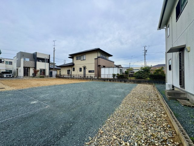 中央区高丘東三丁目の外観|中で車が回転できるほど広々とした土地です。