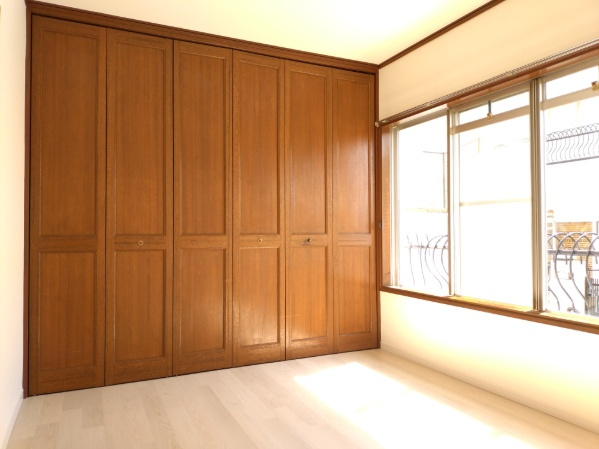 ガーデンハイツ高座台の洋室