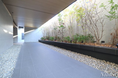 【エントランス】 | オーパスレジデンス名古屋ステーション | ゆとりのあるエントランスです