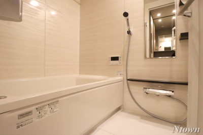 【浴室】 | オーパスレジデンス名古屋ステーション | お風呂で日々の疲れを落としましょう