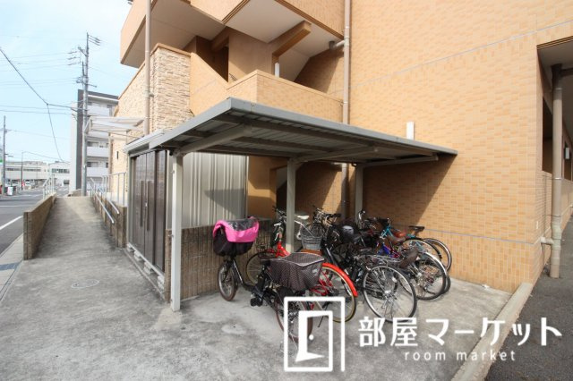  | Ｅａｓｔ　Ｏｎｅ（イーストワン）