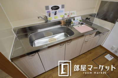 【キッチン】 | Ｅａｓｔ　Ｏｎｅ（イーストワン） | 同型タイプ