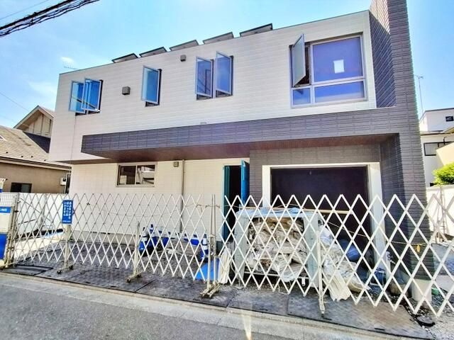 ＣＲＥＳＴ　ＯＩＺＵＭＩ(クレストオオイズミ) 