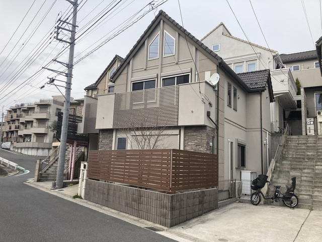 西寺尾二丁目戸建て