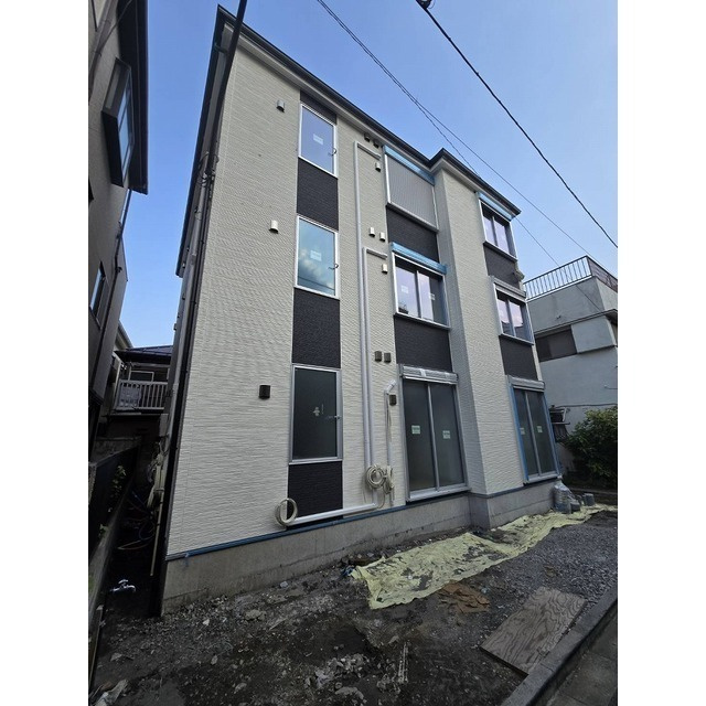 ジュネ谷中 のエントランス