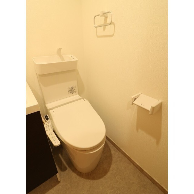 ジュネ谷中 のトイレ