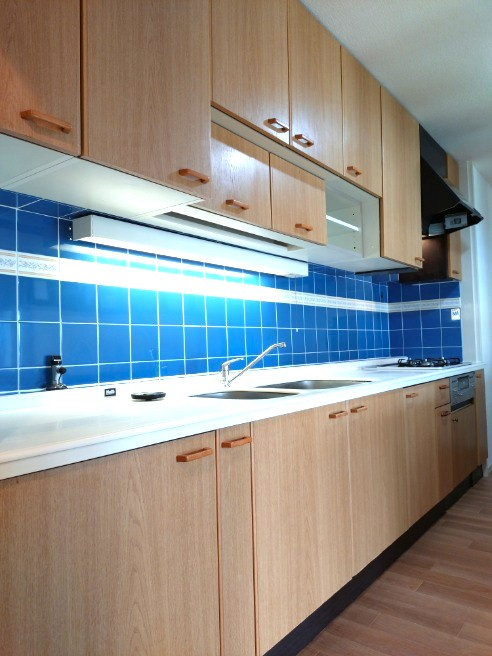 夙川台サンハイツD棟のキッチン