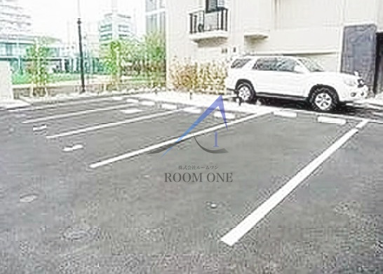 フュージョナル千住緑町の駐車場|駐車場です。