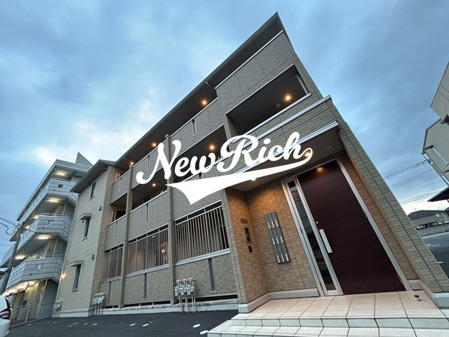 前橋市元総社町２丁目のアパートの外観