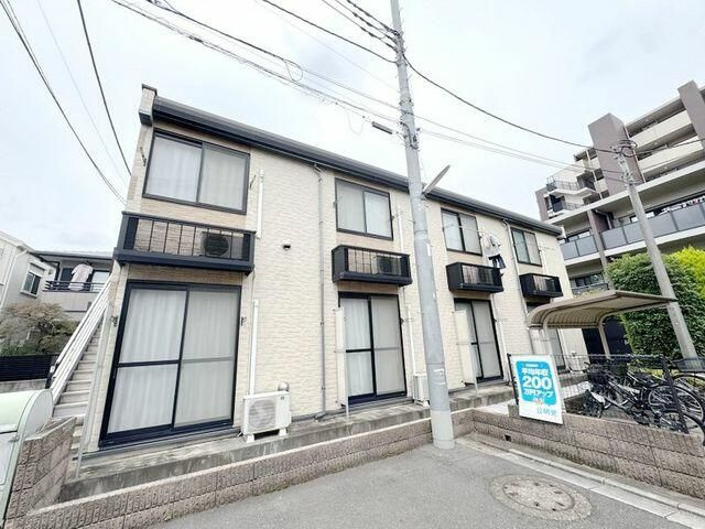 Ｃｏｎｄｏｌｅｅｚａ(コンドレーザ) の外観