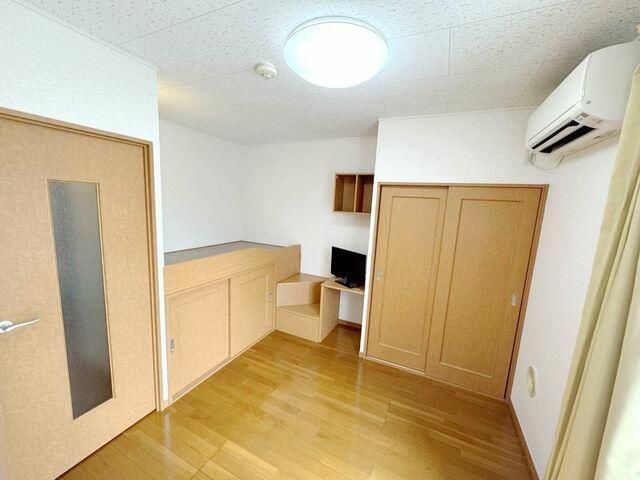 Ｃｏｎｄｏｌｅｅｚａ(コンドレーザ) の洋室