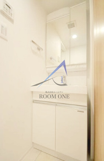 トライム早稲田鶴巻町の洗面所|独立洗面台です。