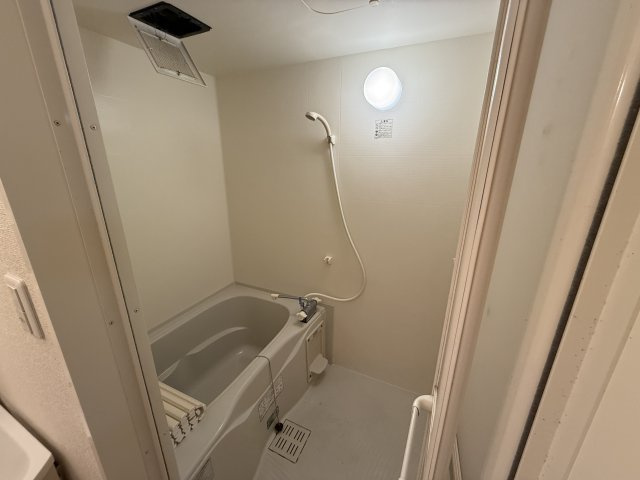 アウル豊島北の浴室