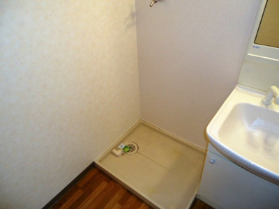 【その他】 | グランクリュ　（Ｇｒａｎｄ　Ｃｒｕ） | 洗濯機置場