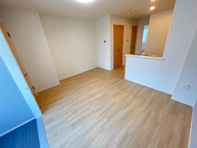 【居間・リビング】 | グランディール高屋敷Ｂ棟 | リビング