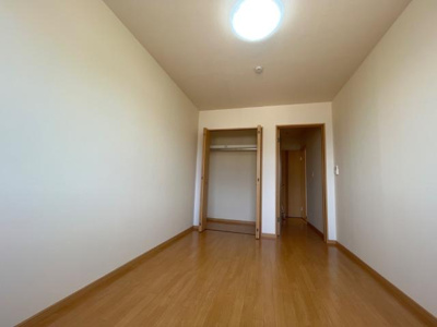 【内装】 | オンソレイユ | 洋室