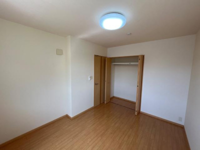 【内装】 | オンソレイユ | 洋室