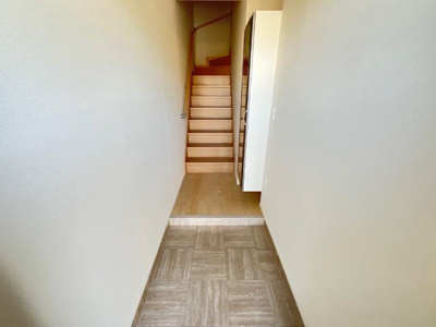 【玄関】 | ヴィヴァレスⅣ | 玄関