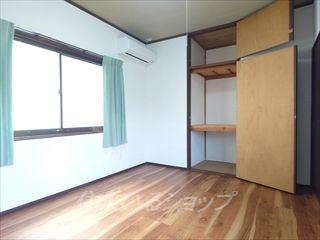 口田５丁目貸家の寝室|ダイキン製新品エアコン付き