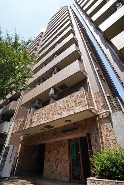 リクレイシア西麻布Ⅰ番館の外観