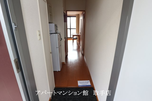 レオパレスあさひの玄関