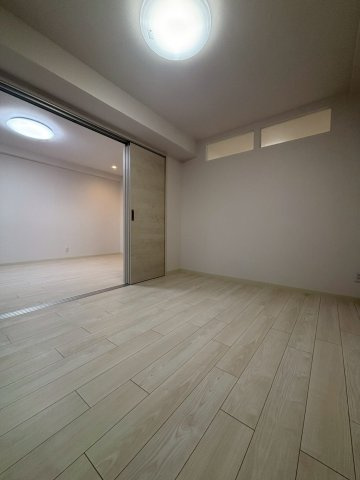 チュリス大通の洋室|洋室（2）！