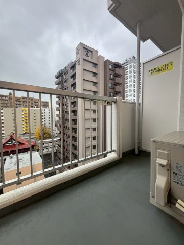 チュリス大通のバルコニー|南側のバルコニー！