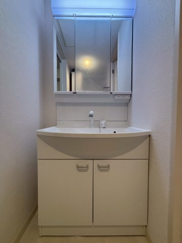 チュリス大通の独立洗面台|洗面化粧台！