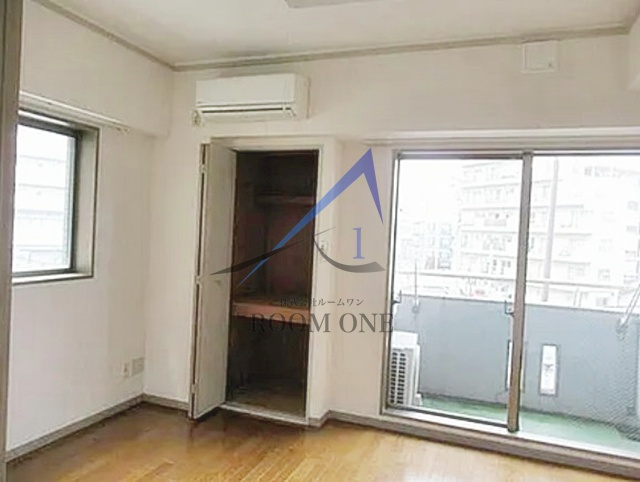 ドルフ東雪谷の居間・リビング|洋室のお部屋です。