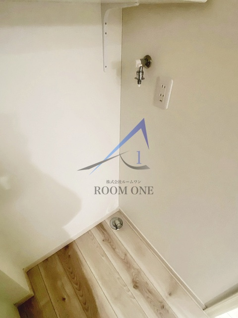 ハーミットクラブハウスヴァンキャトル鶴見の設備|洗濯機置場です。